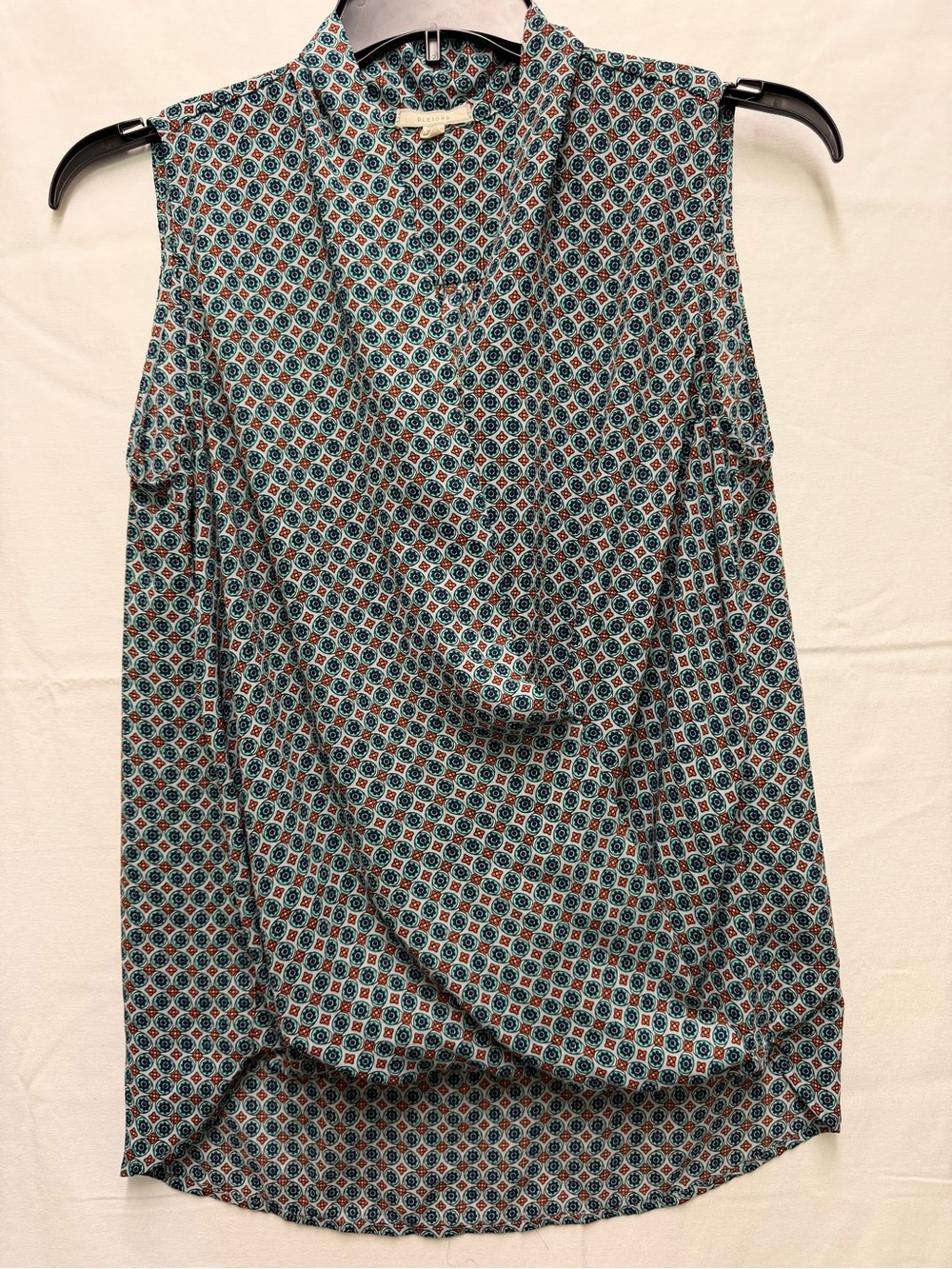 Pleione Sleeveless Geometric Print Drape-Front Blouse - Blue